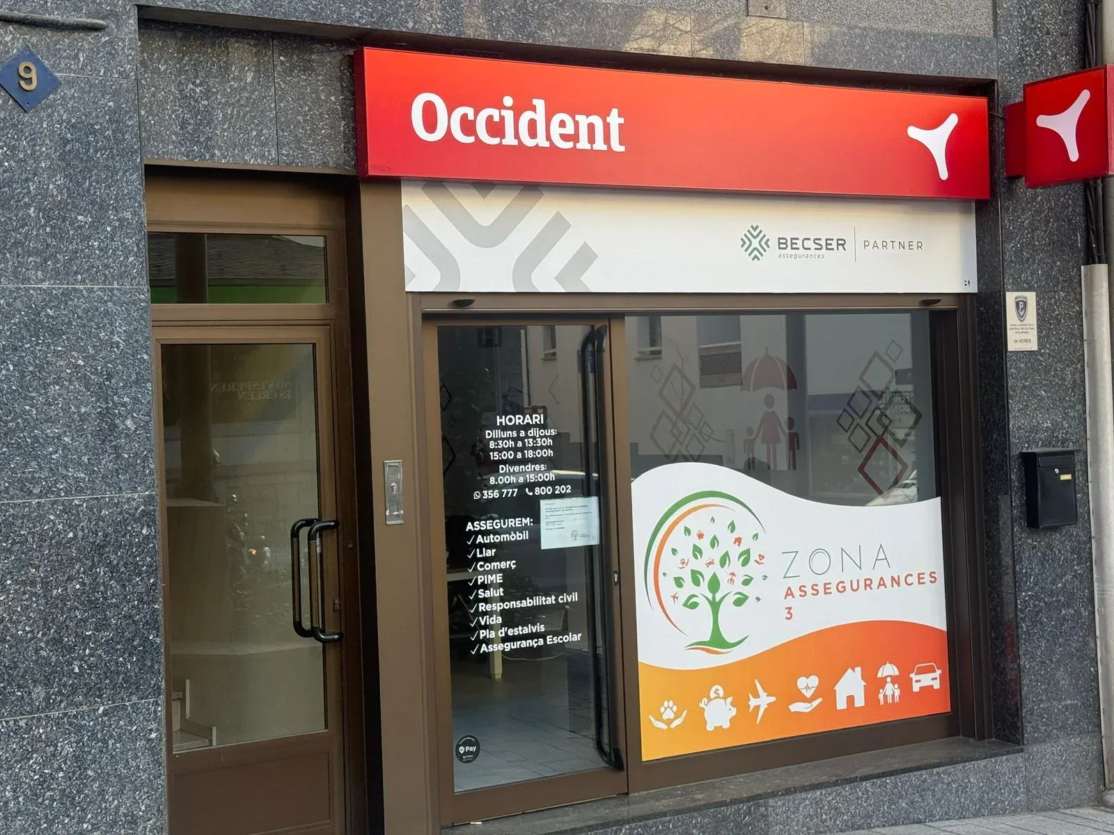 Façana de l'oficina Zona 3, Encamp